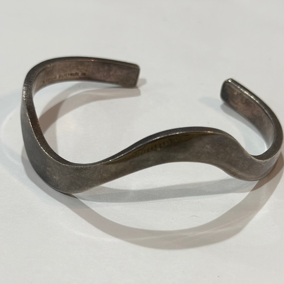 New Bridge SilverWave Cuff Bracelet - Picture 1 of 5